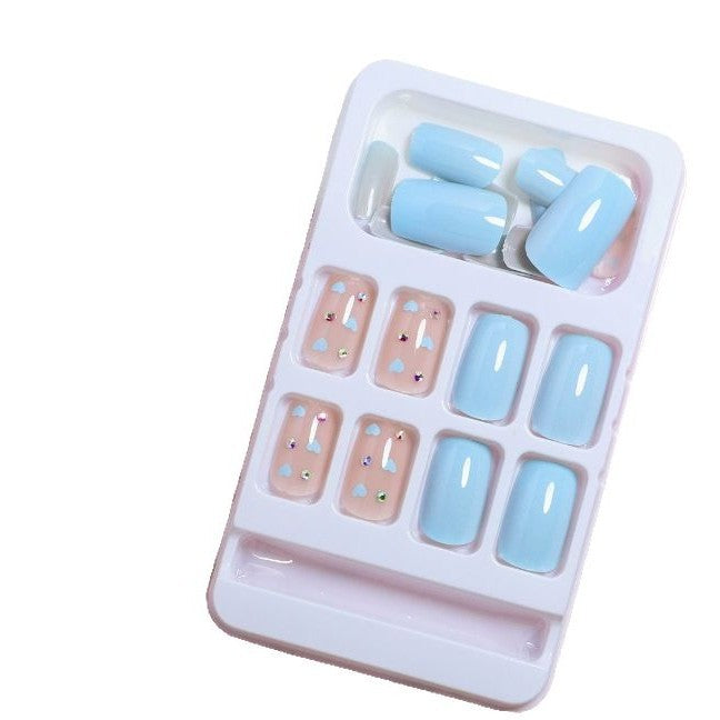 Heart-Patterned Decorative Acrylic Nail Art Kalsten