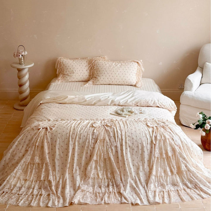 Vintage-inspired bedding set with pleated bedspread and delicate lace trim