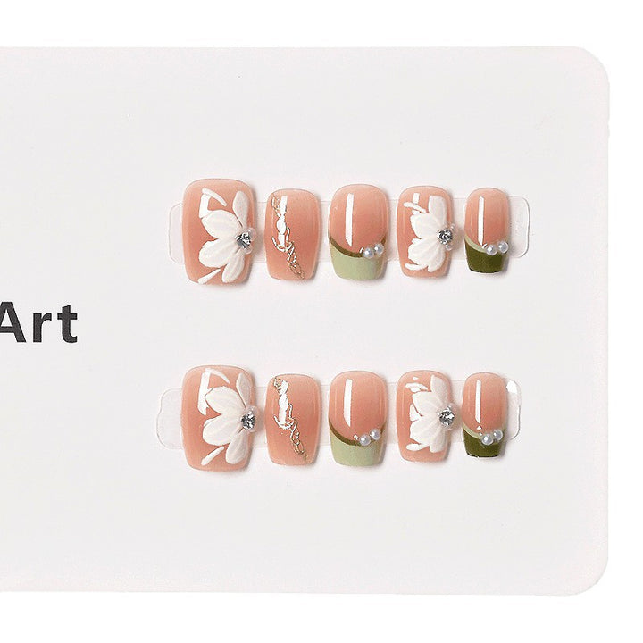 Floral-Inspired Press-On Nail Set Kalsten