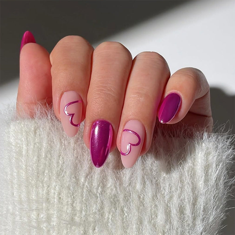 Artificial nail set with romantic heart design and glamorous accents Kalsten