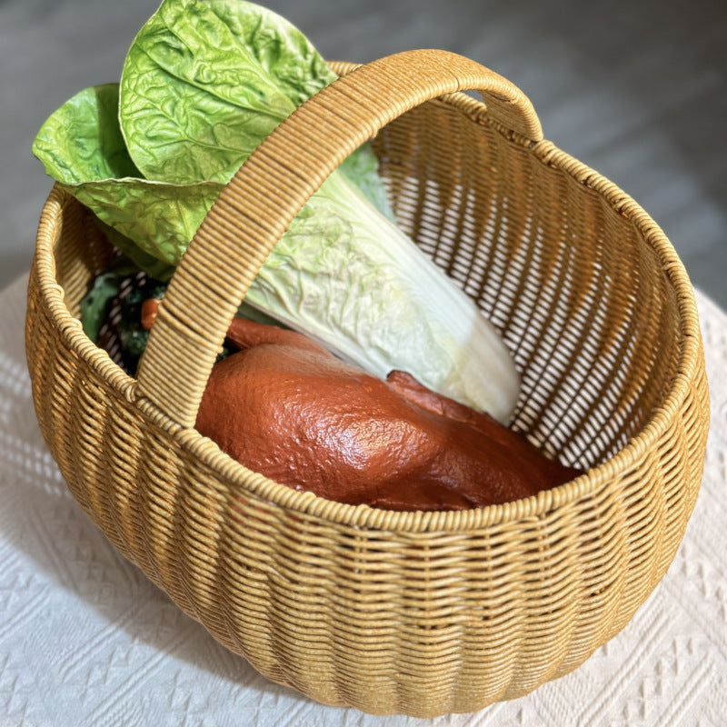 Elegant Woven Picnic Basket Kalsten