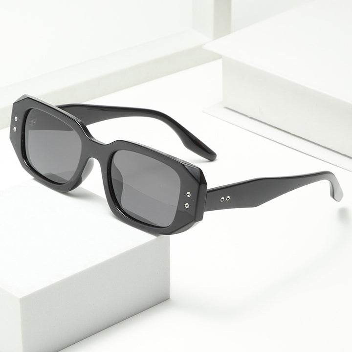 Ladies fashionable oversized sunglasses with stylish frame and UV protection Kalsten