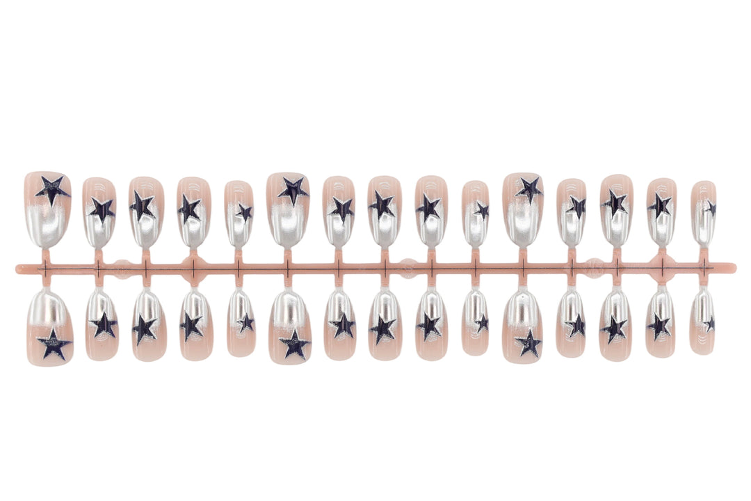 Art nail set with stylish star motifs Kalsten