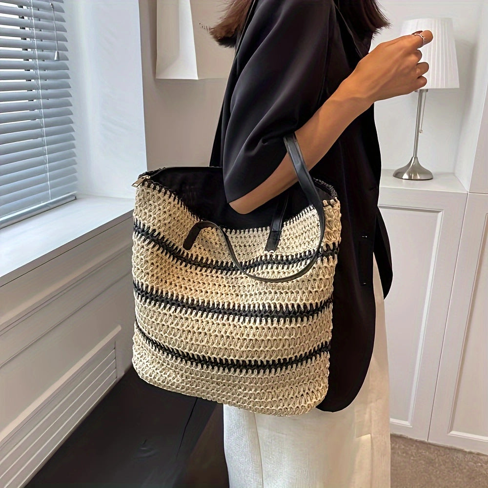Spacious Beach Bag Made of Braided Natural Material Kalsten