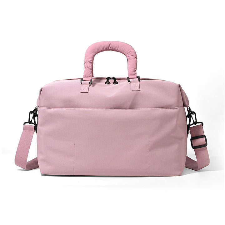 sporty travel bag with durable design Kalsten