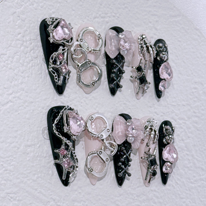 Glamorous Nail Art Extensions