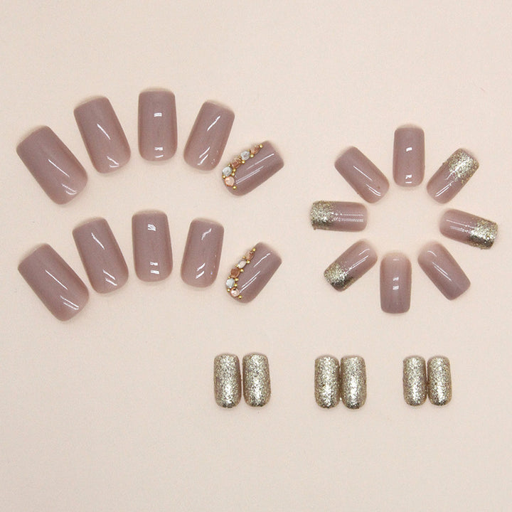 Glamorous Glitter and Crystal Nail Art Tips Kalsten
