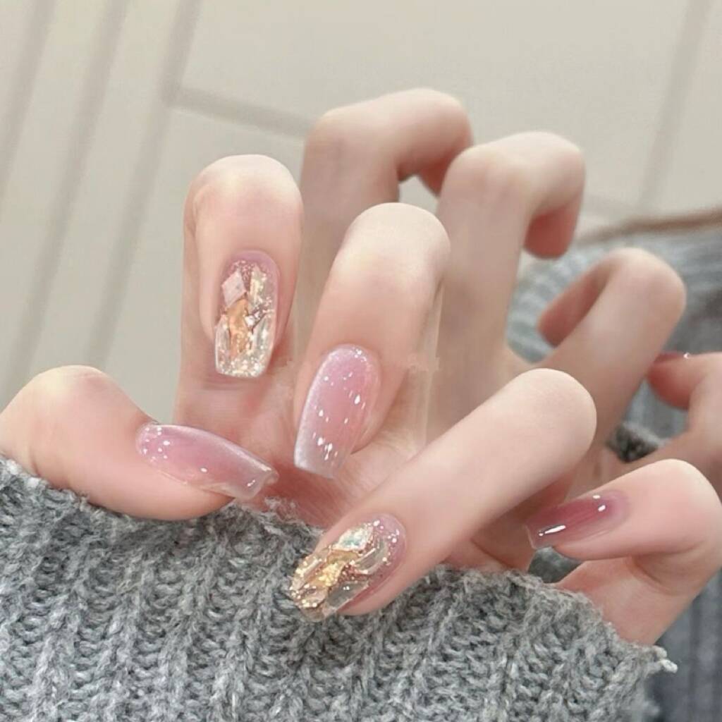 Decorative Press-On Nail Design Set Kalsten