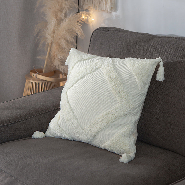 Woven decorative cushion cover with high pile, diamond tufting and tassels Kalsten