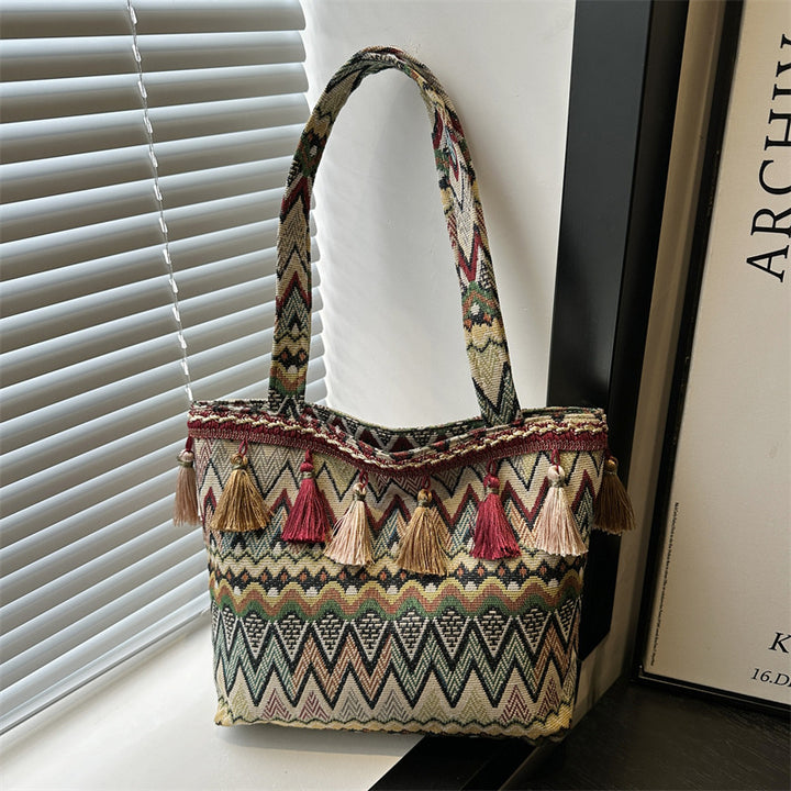 Geometric Patterned Decorative Tote Bag