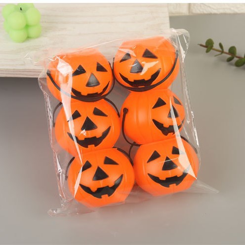 Halloween Themed Trick-or-Treat Pumpkin Buckets Kalsten