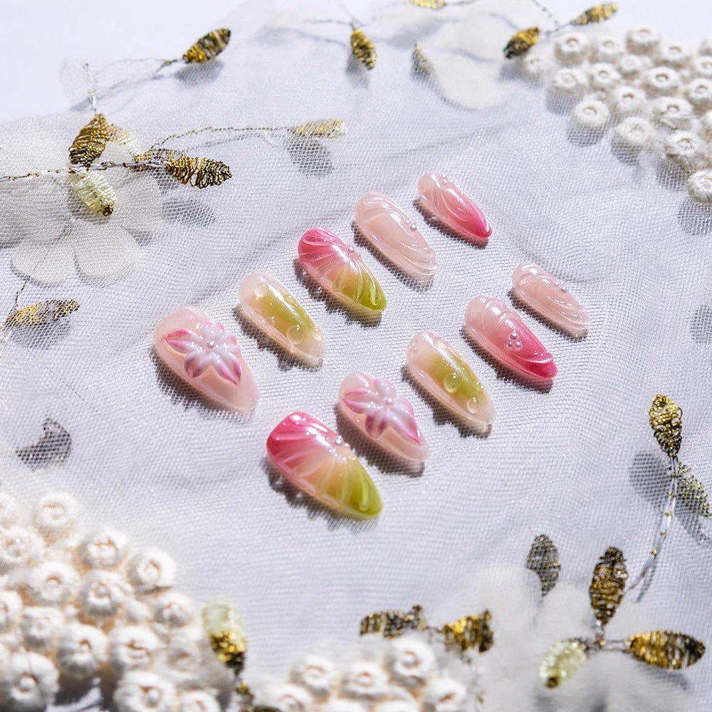 Floral Themed Decorative Press-On Nail Set
