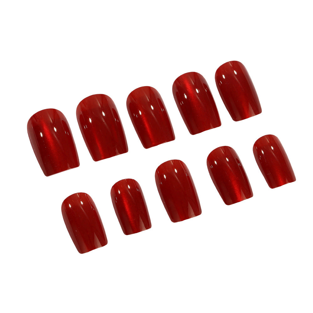 Artificial nails in elegant shine design Kalsten