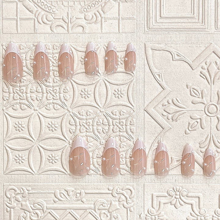 Elegant Decorative Press-On Nail Set Kalsten