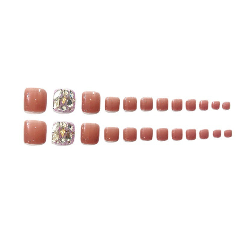 Artful toenails with glitter accents Kalsten