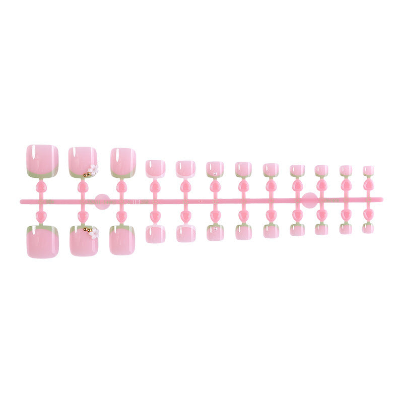 Artificial nail set with elegant floral accents Kalsten