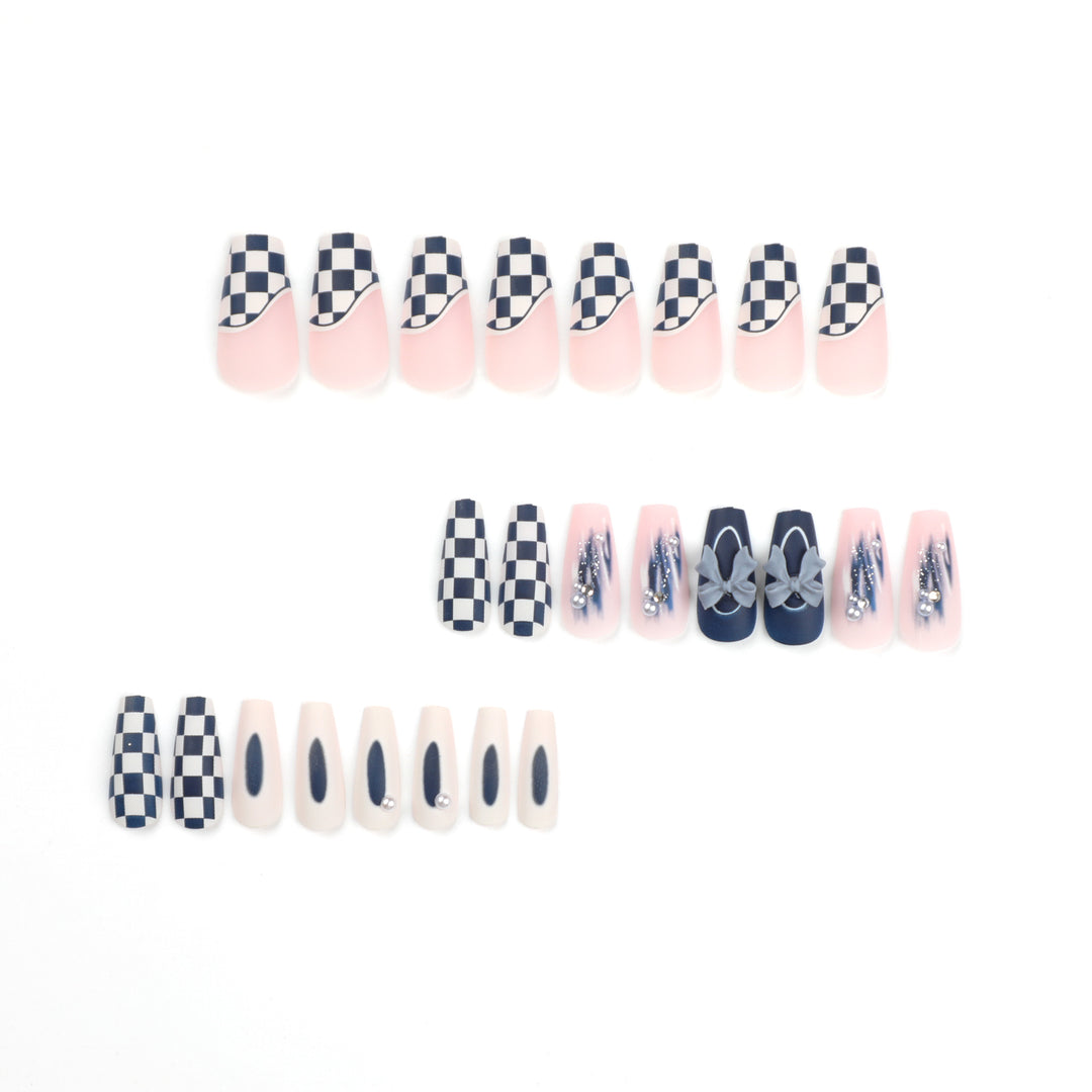 Artful nail decoration with bows and plaid pattern Kalsten