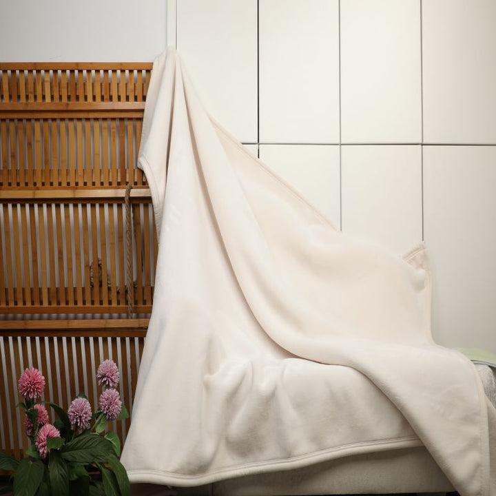 Ultra-Soft Microfiber Throw Blanket