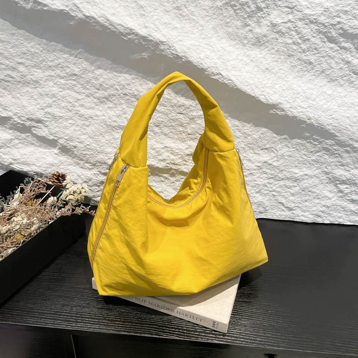 Practical and Trendy Fabric Bag Kalsten