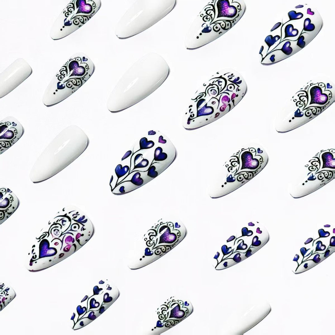 Artistic Heart-Design Nail Art Kalsten