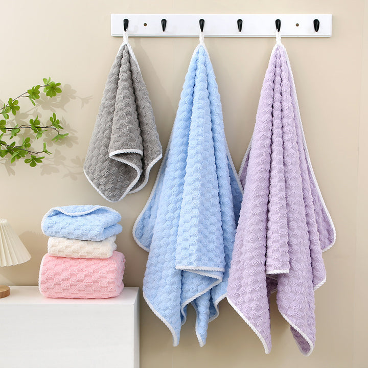 Cozy Living Blanket Made of Soft Microfiber Kalsten