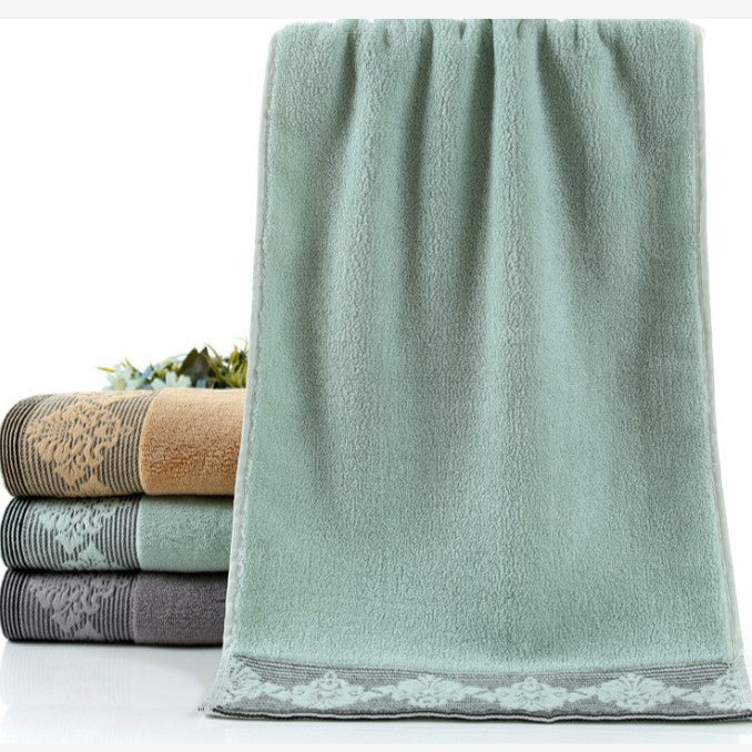 Ladies luxurious terry bath towel with elegant lace trim Kalsten