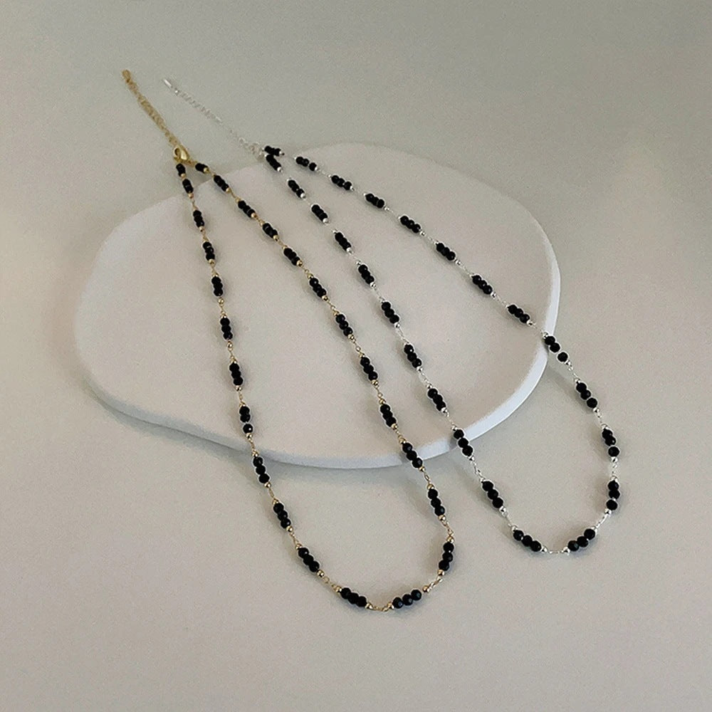 Delicate and Stylish Necklace with Sparkling Pearls Kalsten
