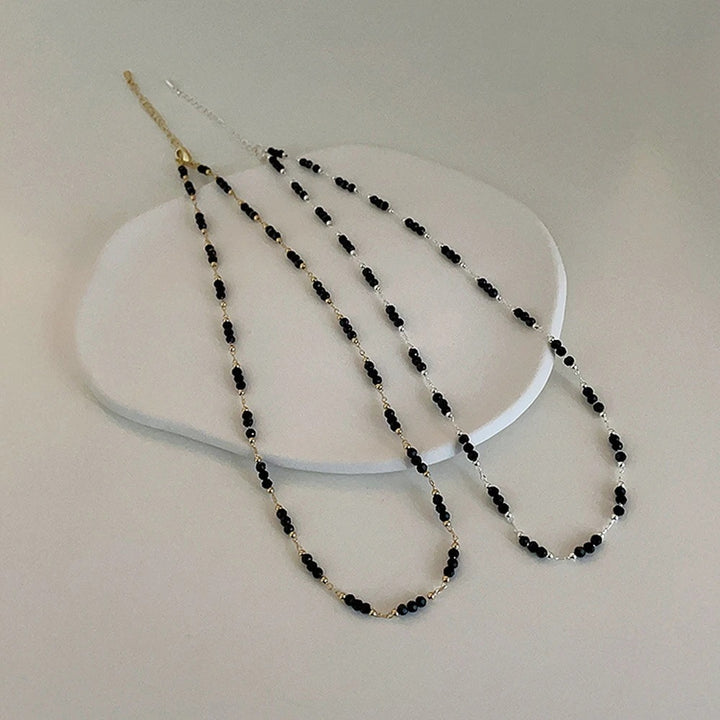 Delicate and Stylish Necklace with Sparkling Pearls Kalsten