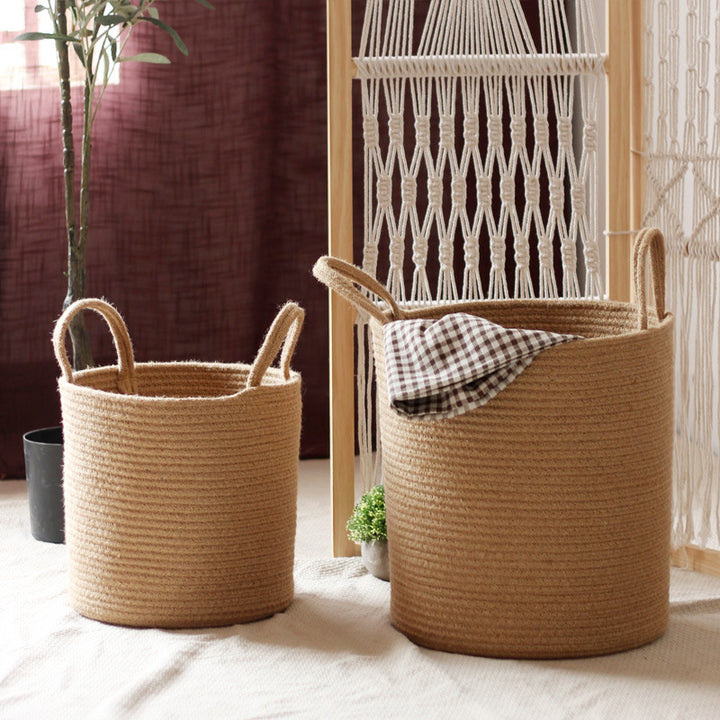 Handcrafted storage basket made of natural material Kalsten