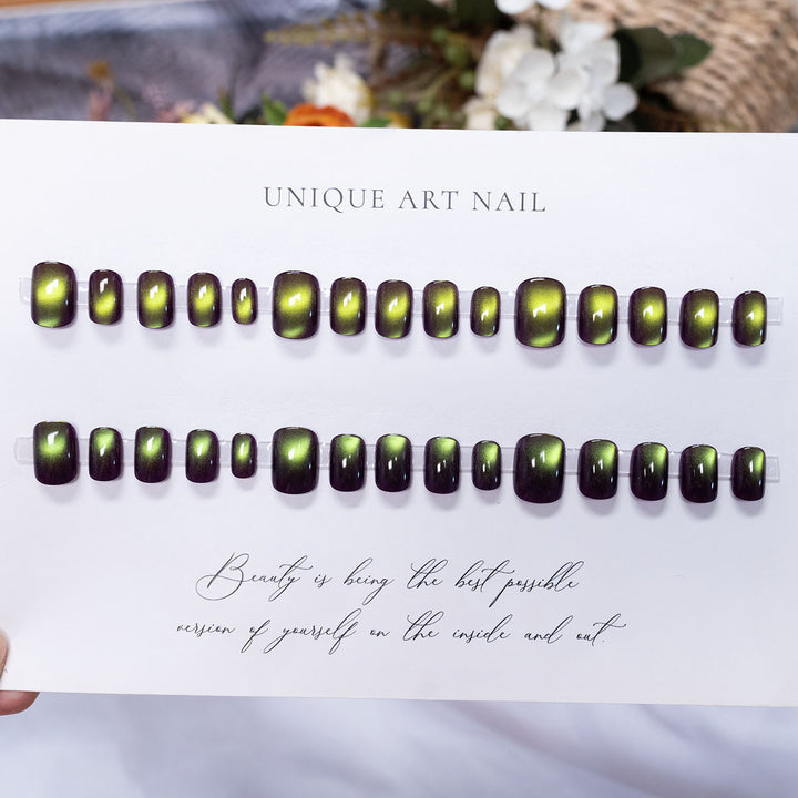Elegant Press-On Nail Art Set