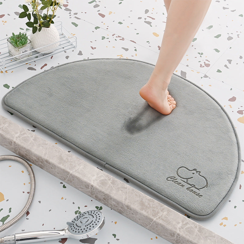 Soft and Absorbent Bathroom Rug Kalsten