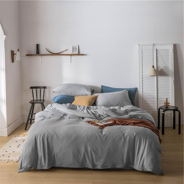 Bedding set made of breathable cotton percale with temperature-regulating processing