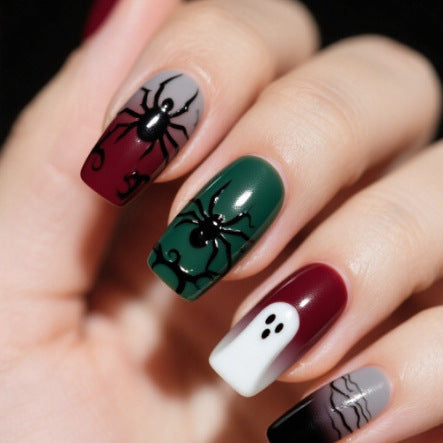 Halloween-Themed Spider and Ghost Nail Art Kalsten