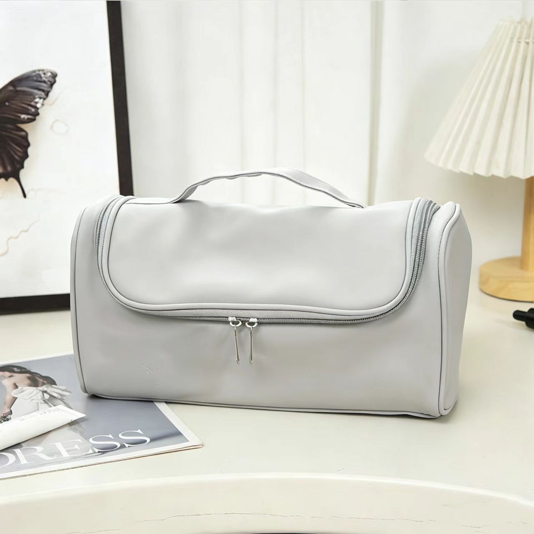 Travel cosmetics bag with multiple compartments Kalsten