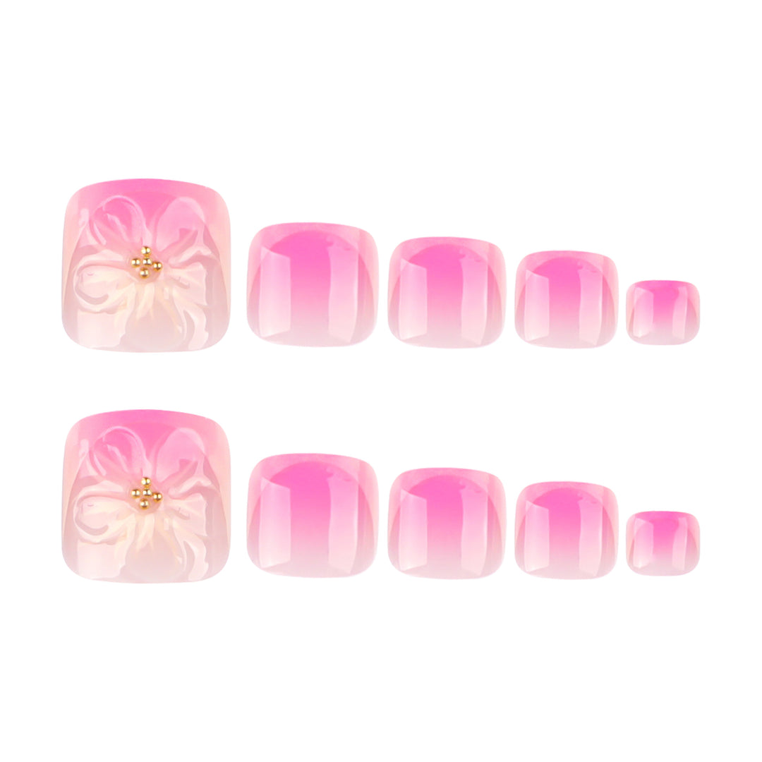 Artistic toenail decoration with flower motifs Kalsten