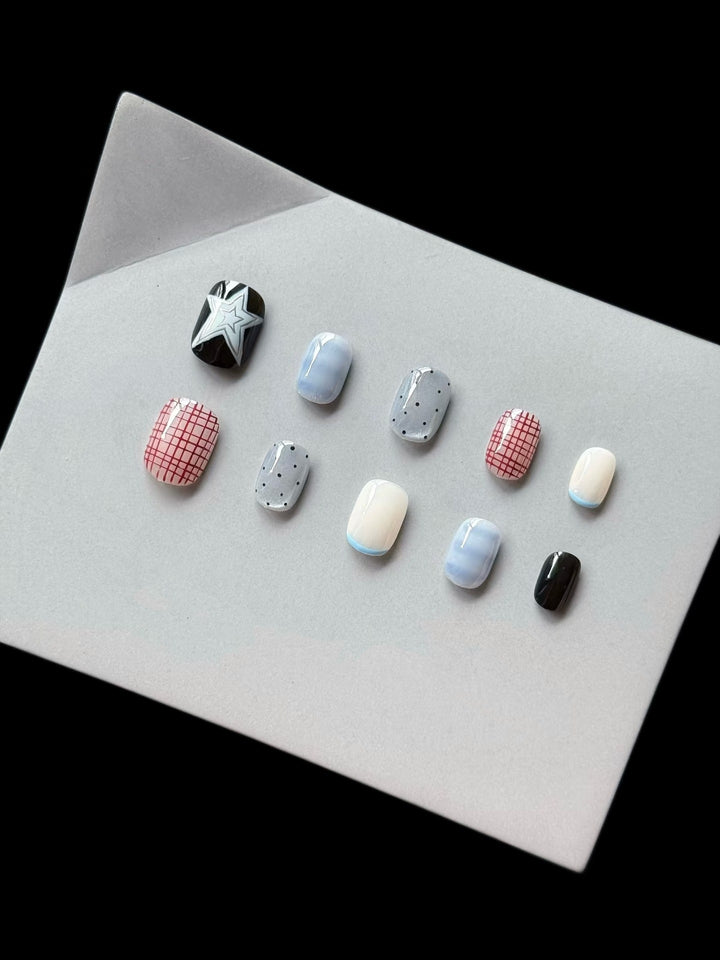 Artistic Nail Art Press-On Collection