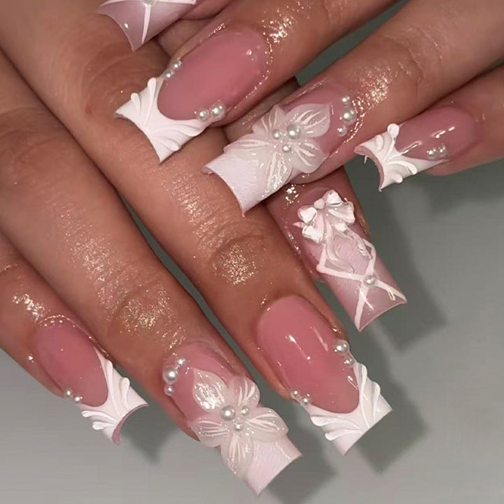 Elegant Press-On Nail Collection with Floral Accents Kalsten