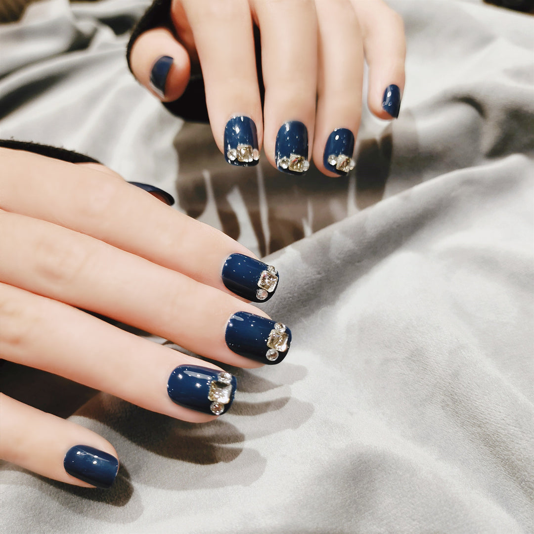 Elegant Press-On Nail Tips with Rhinestone Accents