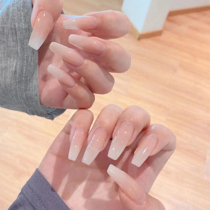 Artificial nails with an elegant high-gloss finish Kalsten