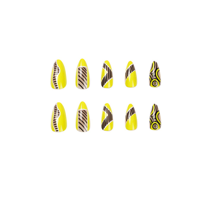 Artistic nails with geometric design Kalsten