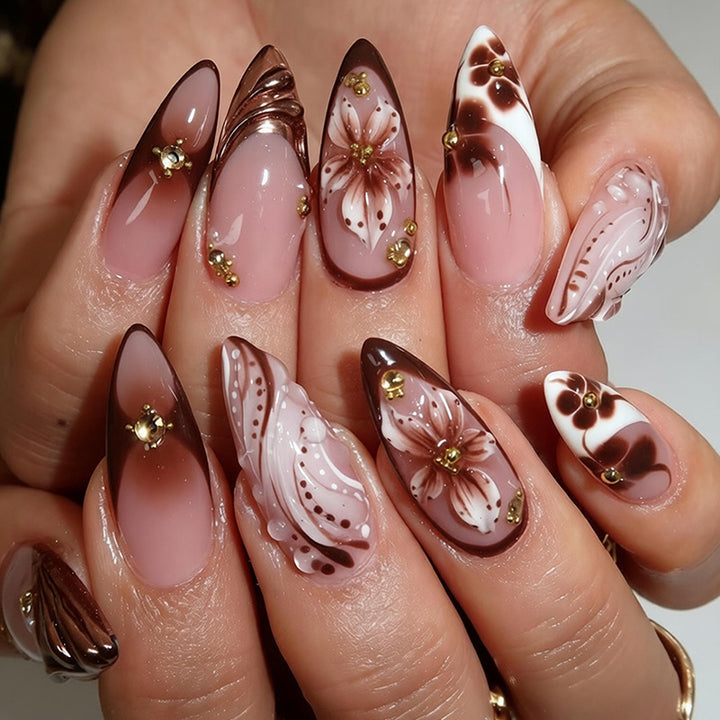 Elegant Artificial Nail Tips with Gold Accents Kalsten