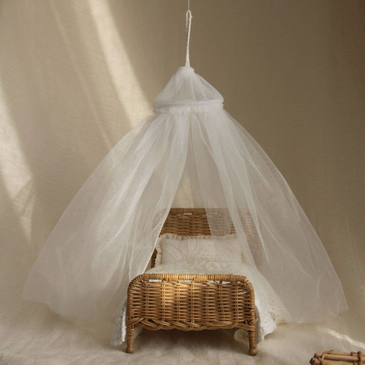 Layered Tulle Chapel-Length Bridal Veil with Gathered Comb