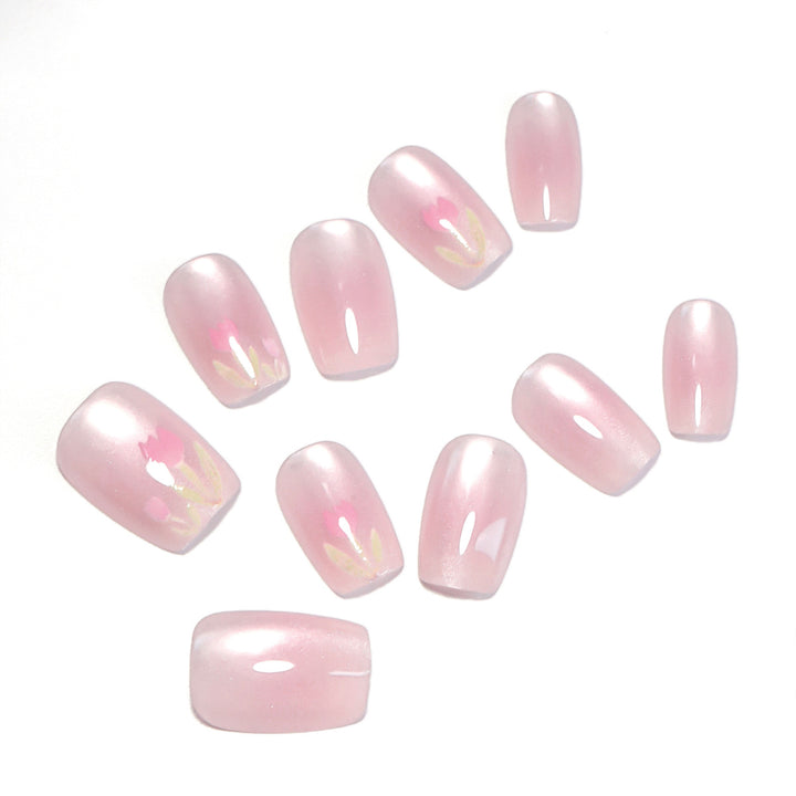 Artificial nail art with floral decorations Kalsten