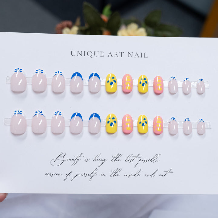 Creative Artistic Press-On Nail Design