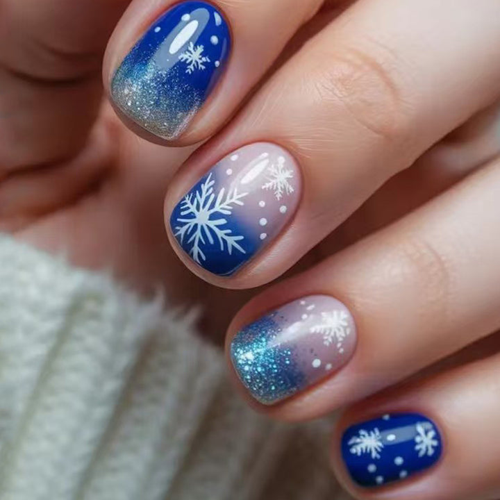Winter-Themed Snowflake Nail Art Kalsten