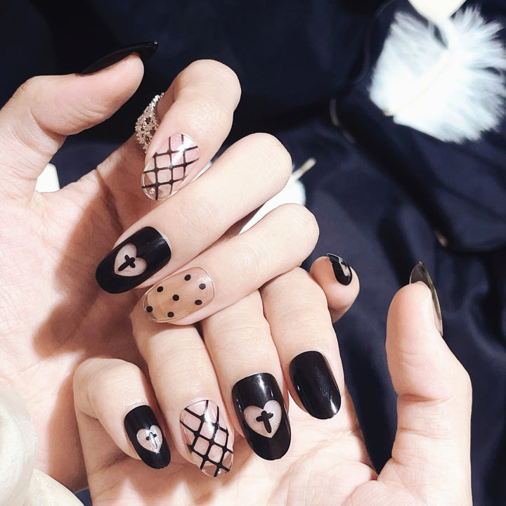 Trendy Artistic Press-On Nails