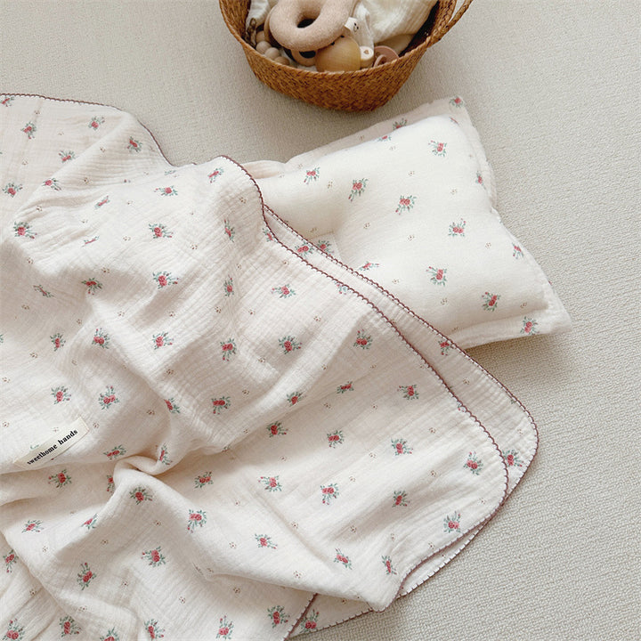 Unisex cuddly muslin blanket with elegant floral pattern Kalsten