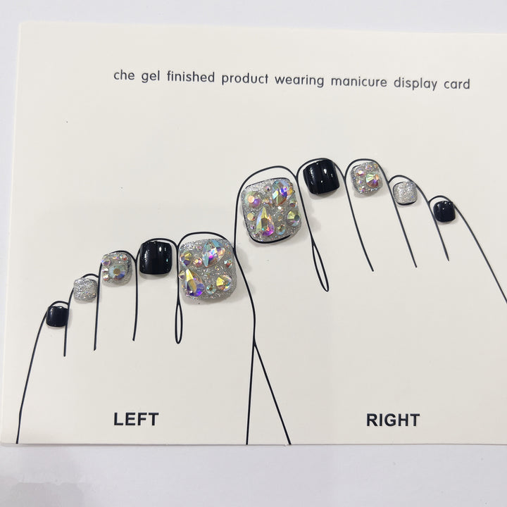 Glamorous toenails with sparkling rhinestones Kalsten
