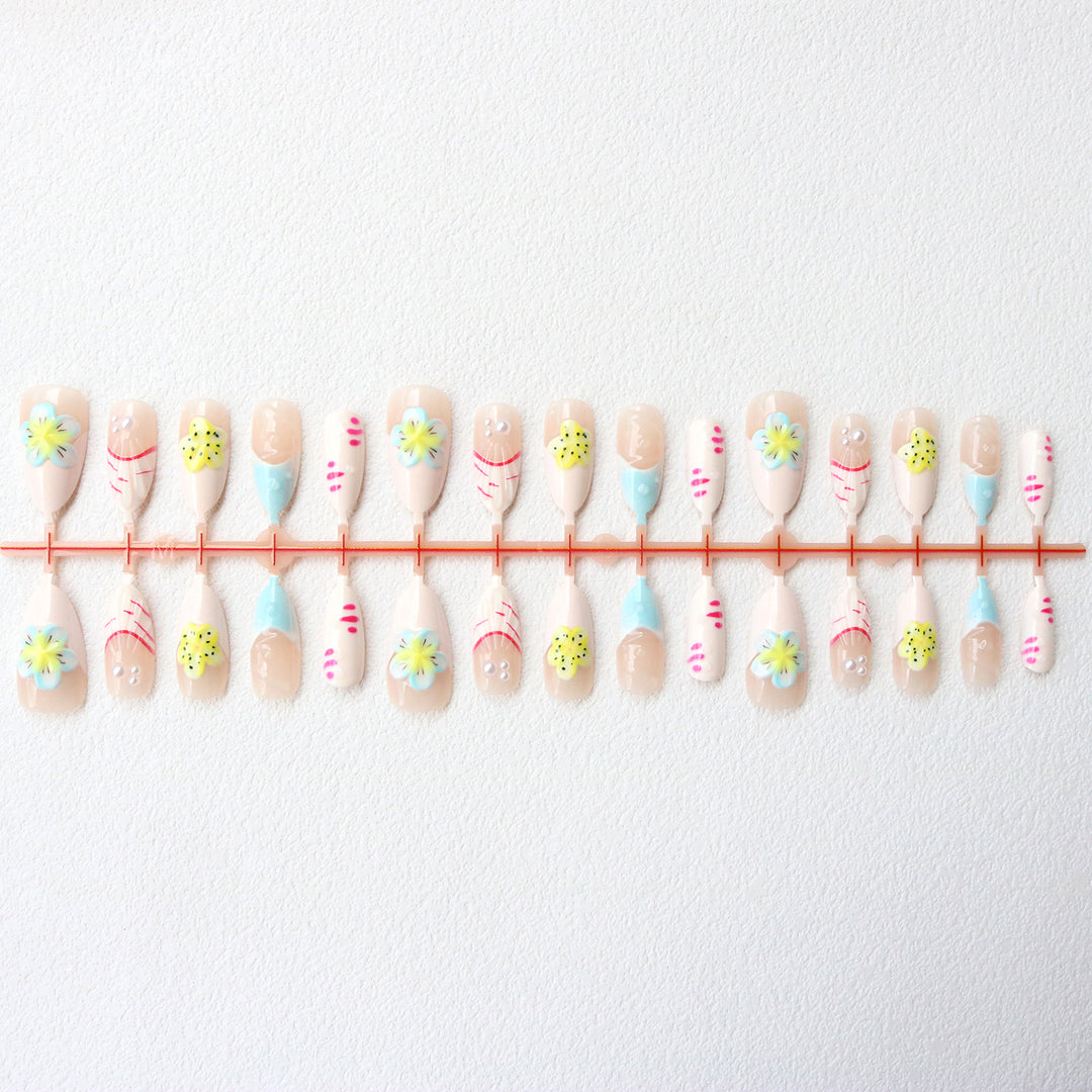 Floral Embellished Press-On Nail Art Set