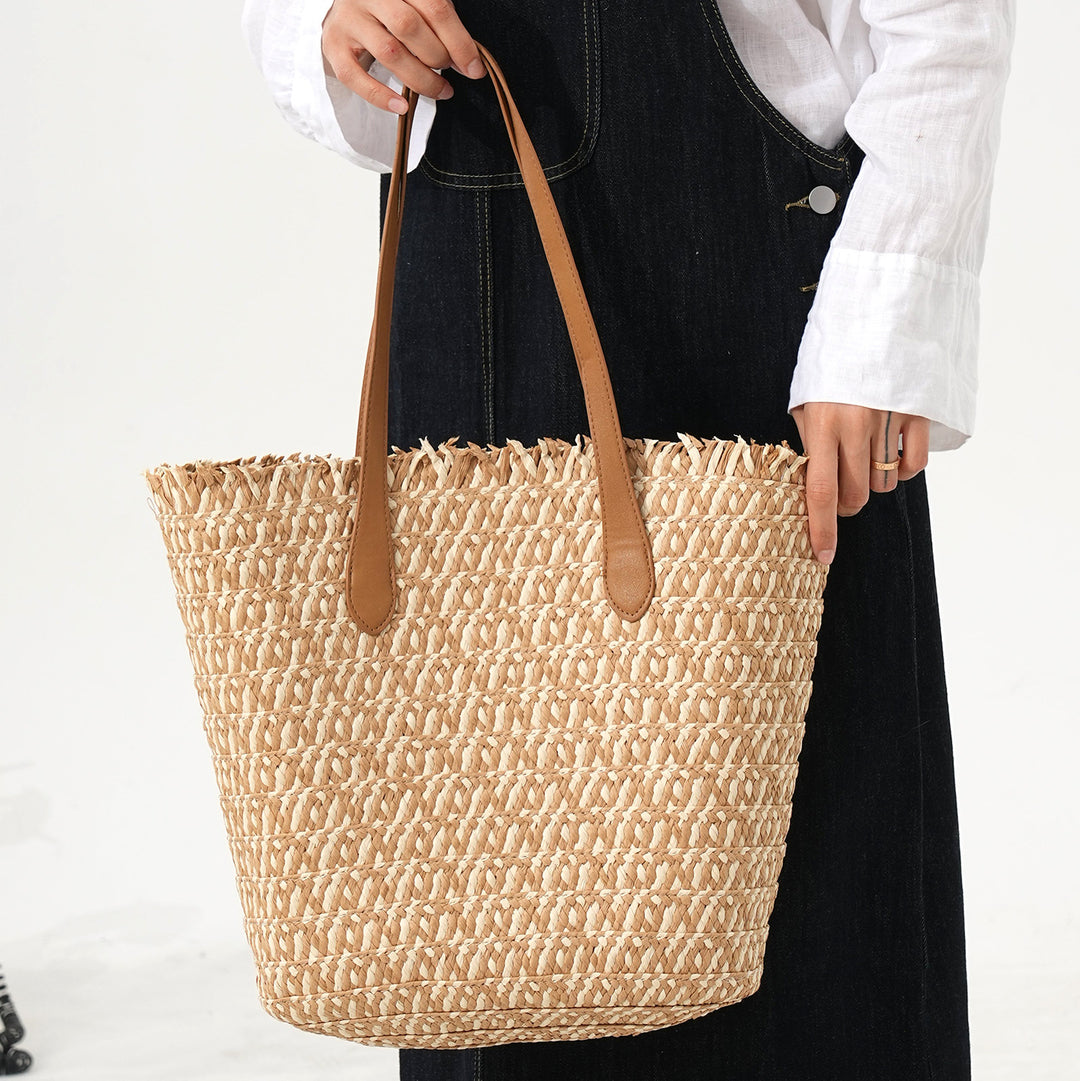 Stylish Tote Bag Made of Braided Natural Material Kalsten
